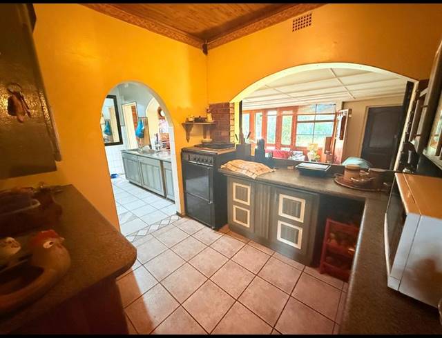 5 BEDROOM HOUSE FOR SALE IN FLORA GARDENS